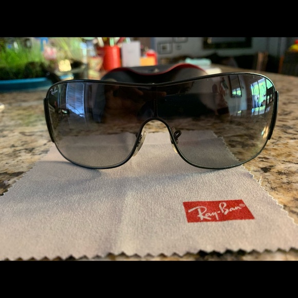 Men’s Rayban sunglasses - Picture 4 of 4